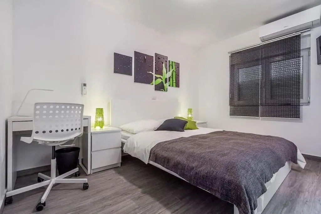 Holiday Home Casa Moderna Pula