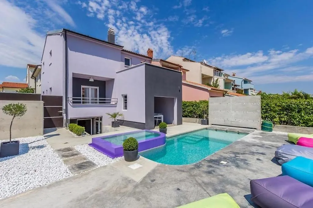 Holiday Home Casa Moderna Pula
